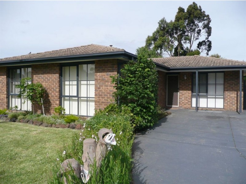 6 Hutchins Way, Skye VIC 3977