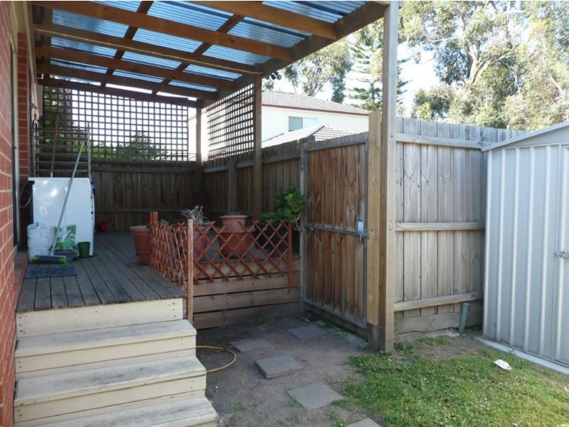 4/2 Edward Street, Langwarrin VIC 3910