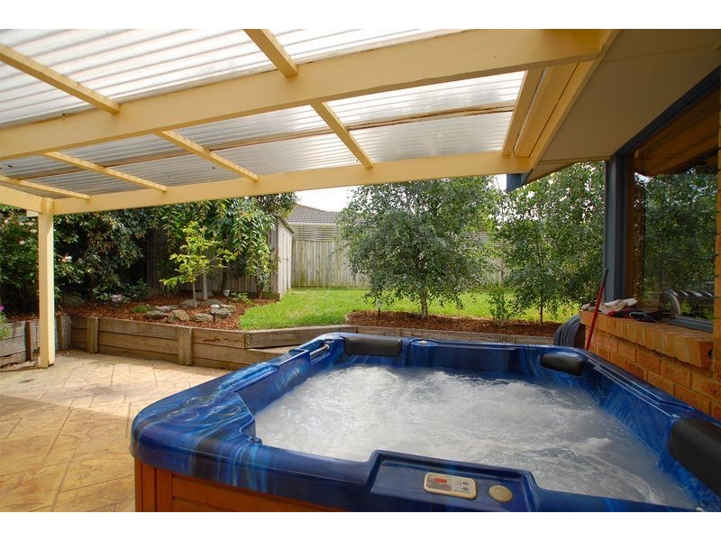 17 Langewan Rd, Langwarrin VIC 3910