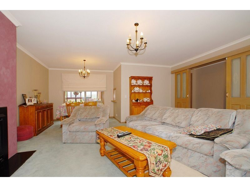 7 Cotoneaster Way, Langwarrin VIC 3910