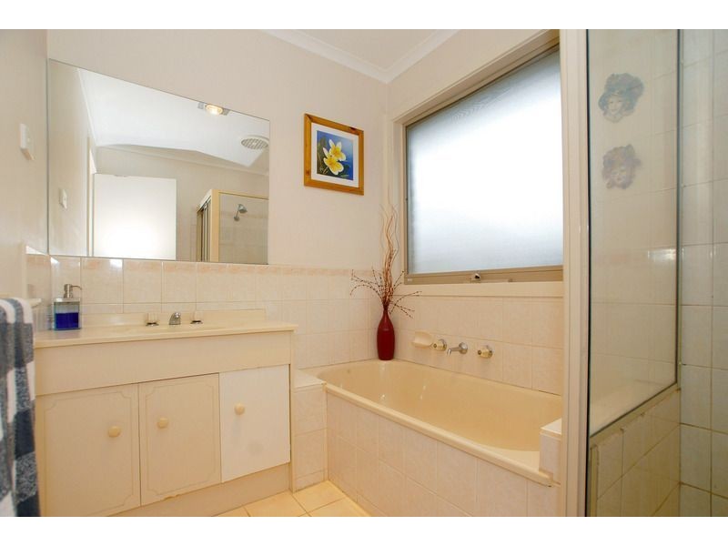 1/22 Dunn Crescent, Langwarrin VIC 3910