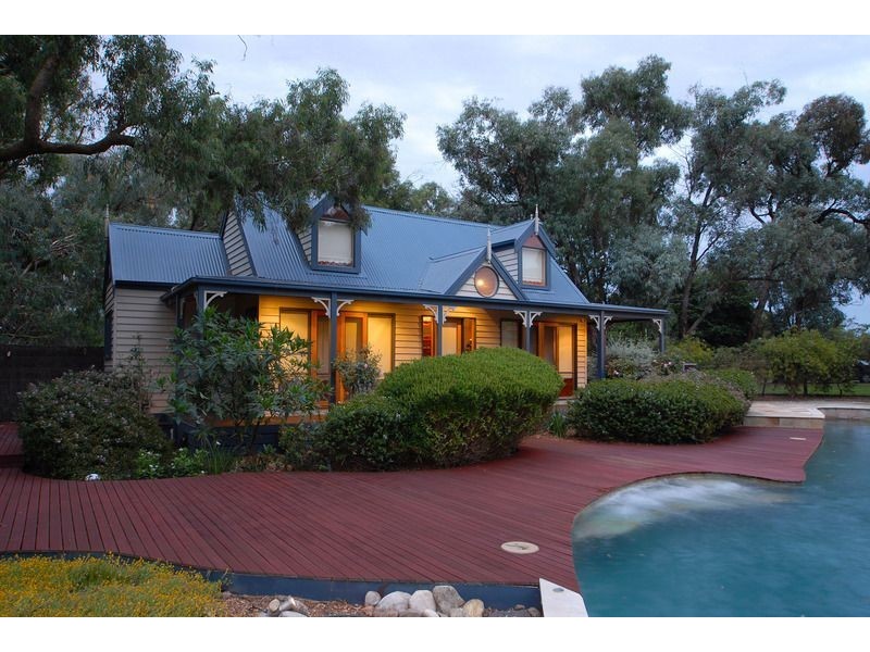 26-28 Nirvana Close, Langwarrin South VIC 3911