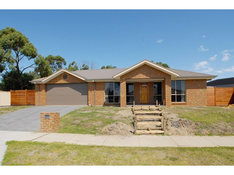 4 Black Sheoak Place, Langwarrin VIC 3910