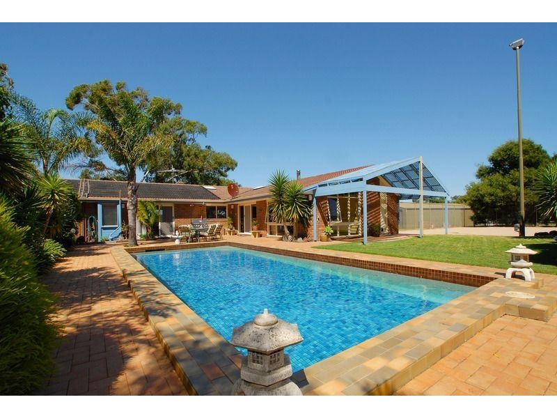 375 North Rd, Langwarrin VIC 3910