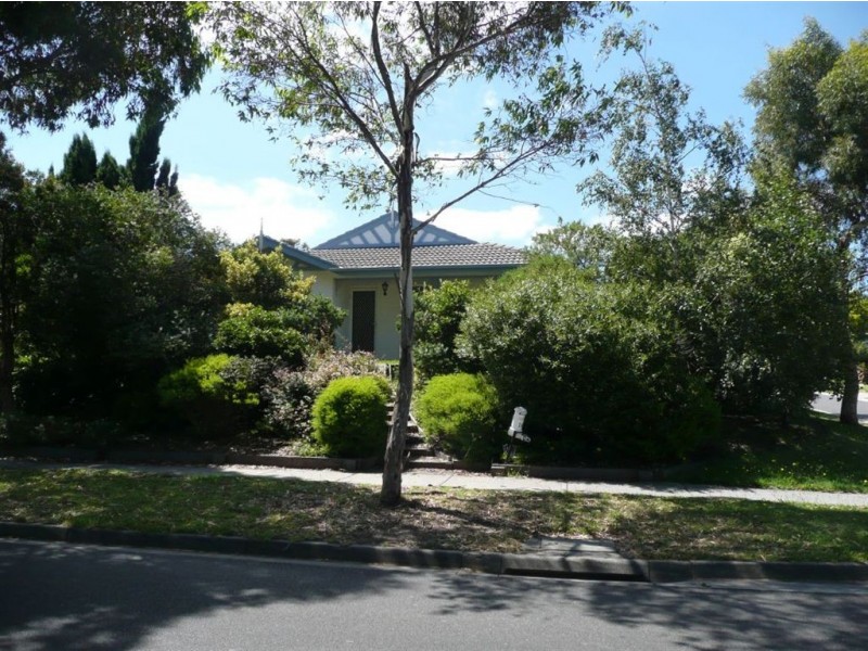 14 Cotoneaster Way, Langwarrin VIC 3910
