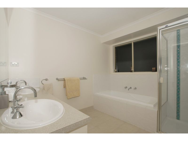 19 Cavill Close, Langwarrin VIC 3910
