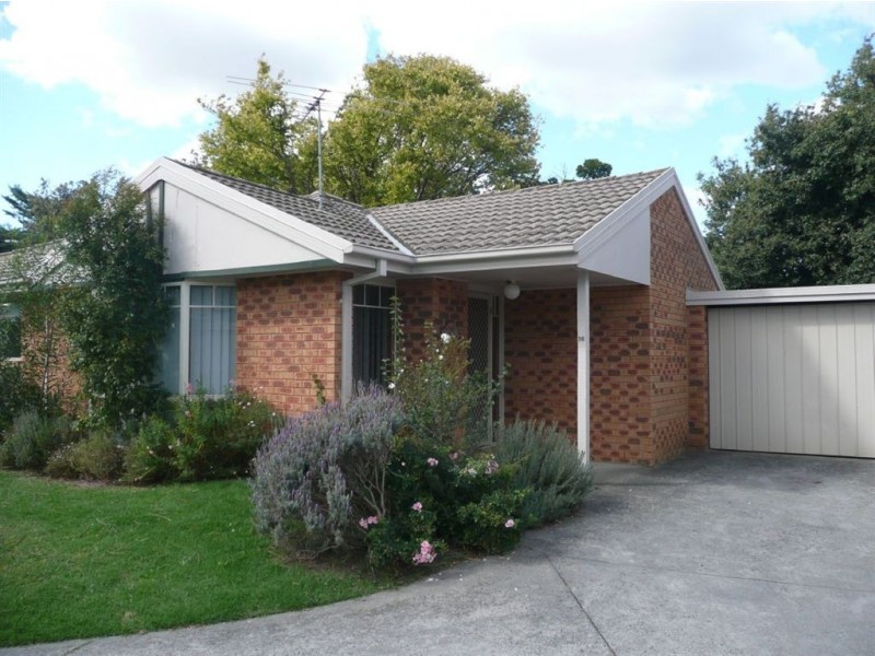 16/100 Cranbourne Road, Langwarrin VIC 3910