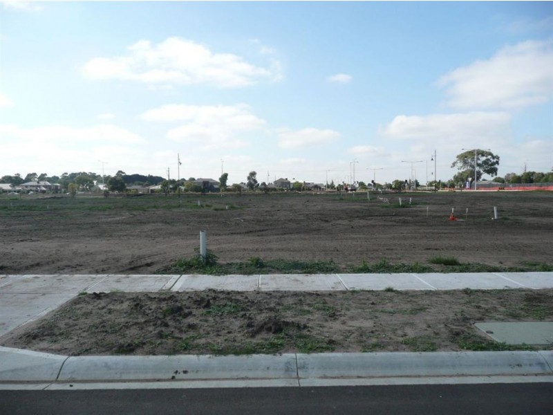 Lot 223 Rockdaisy Drive, Cranbourne West VIC 3977