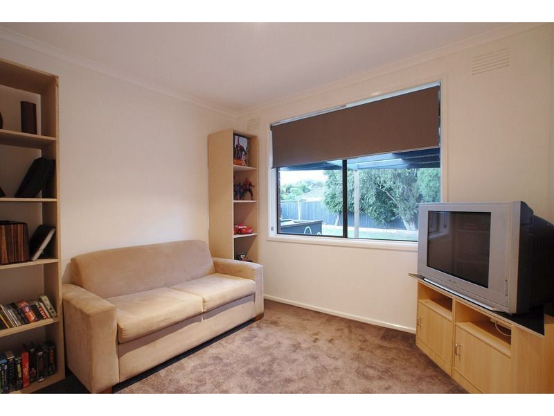 13 Carisbrook Court, Langwarrin VIC 3910