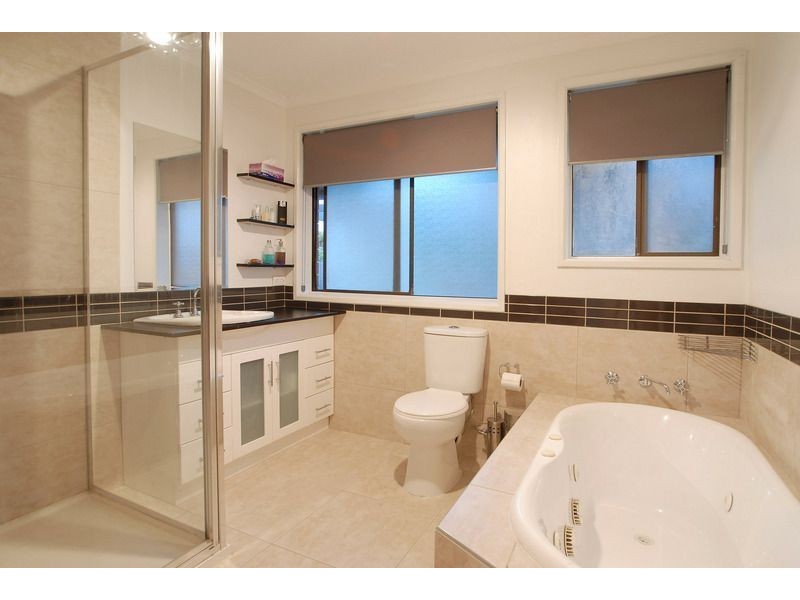 13 Carisbrook Court, Langwarrin VIC 3910