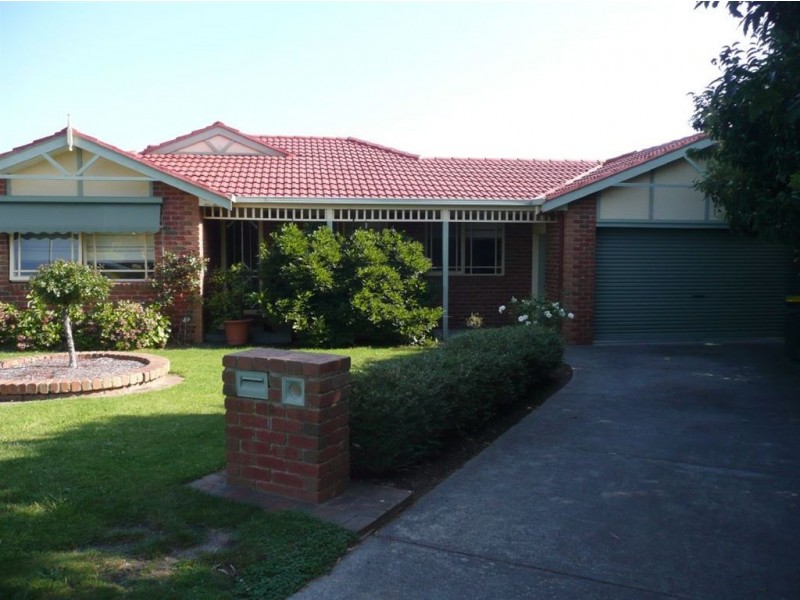 12 Beverley Court, Langwarrin VIC 3910