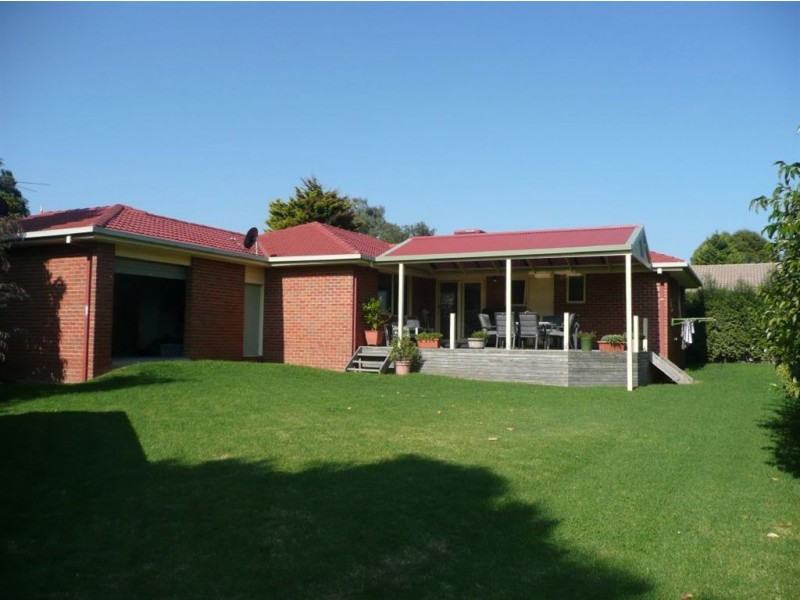 12 Beverley Court, Langwarrin VIC 3910