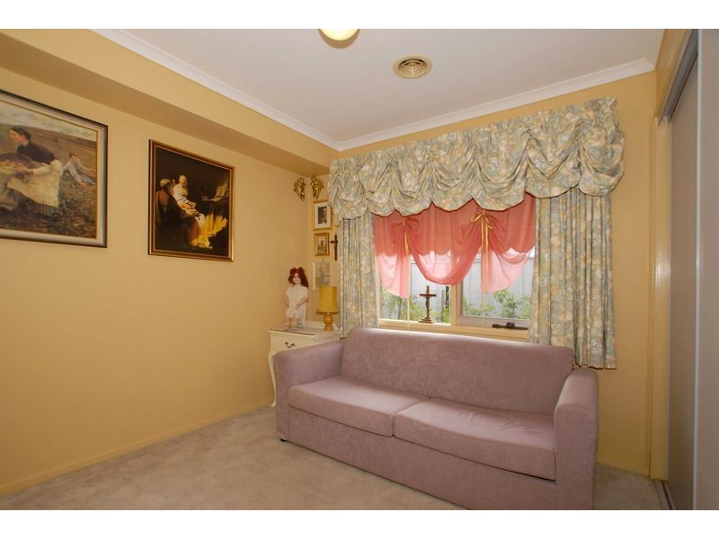 5 Warrin Rise, Langwarrin VIC 3910