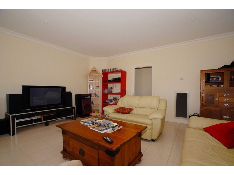21 Park Valley Crescent, Langwarrin VIC 3910