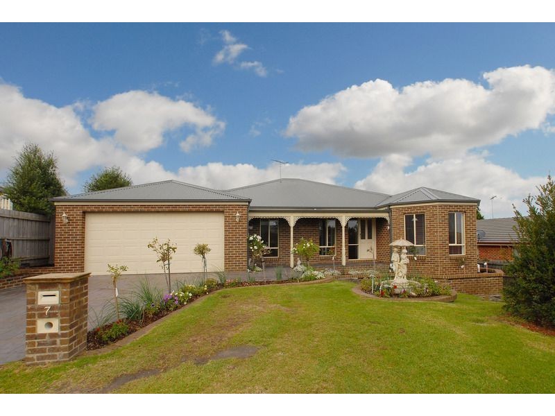 7 Bluegum Mews, Langwarrin VIC 3910