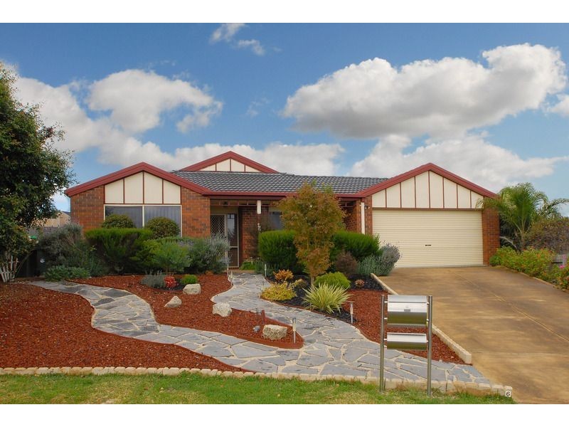 16 Tarwin court, Langwarrin VIC 3910