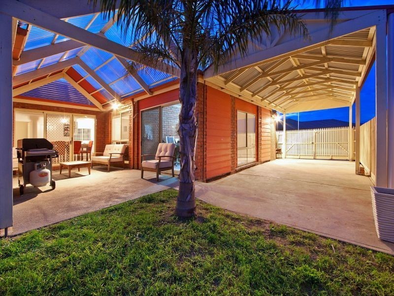 34 Francis Crescent, Langwarrin VIC 3910