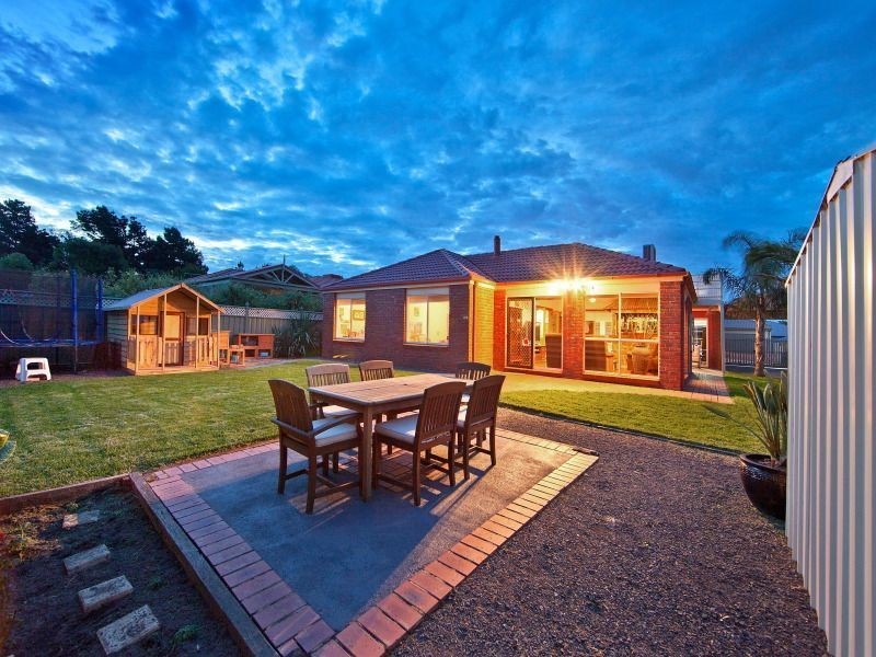 34 Francis Crescent, Langwarrin VIC 3910