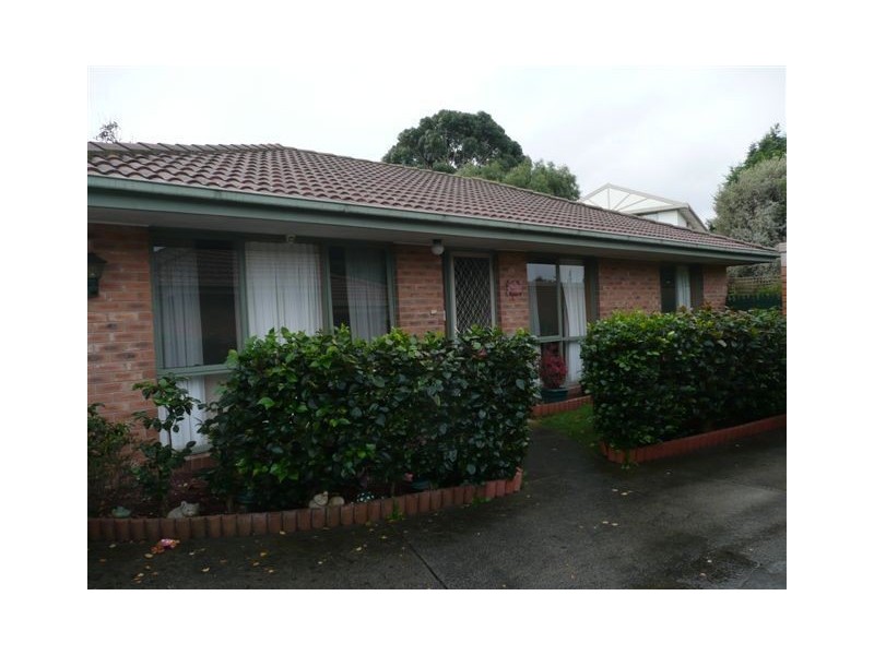2/6 Chatterley Court, Frankston VIC 3199