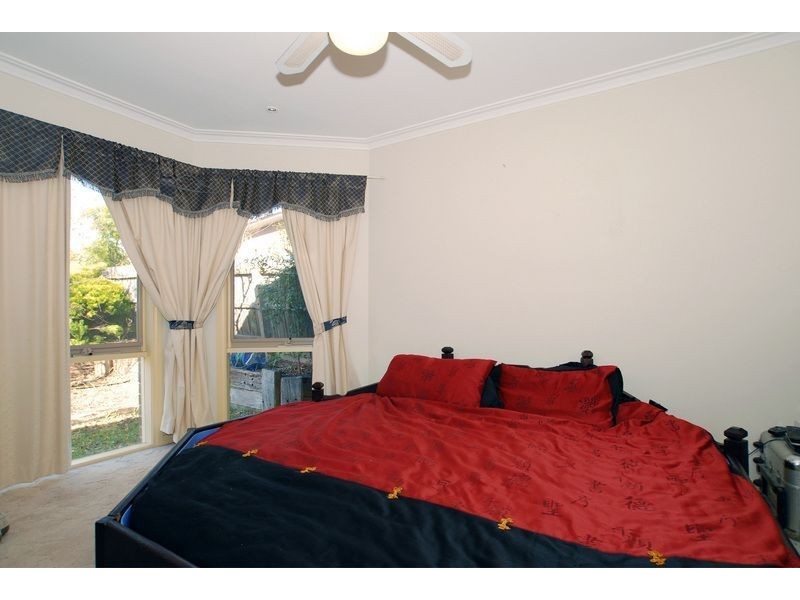11 Micheala Court, Langwarrin VIC 3910