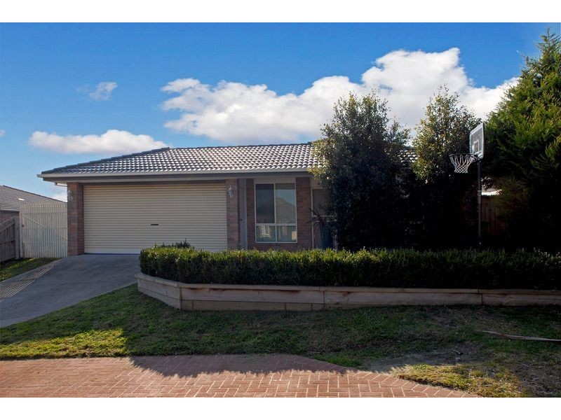 15 Grasswren close, Langwarrin VIC 3910