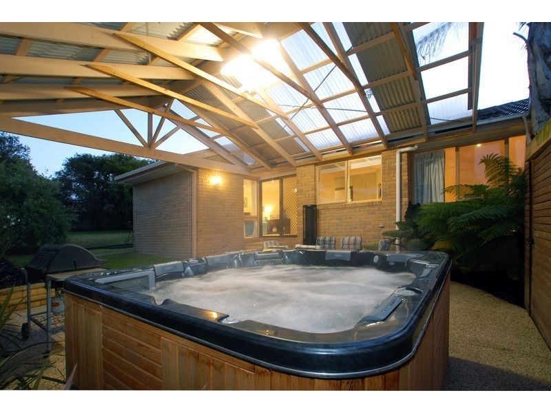 12 Monique Drive, Langwarrin VIC 3910