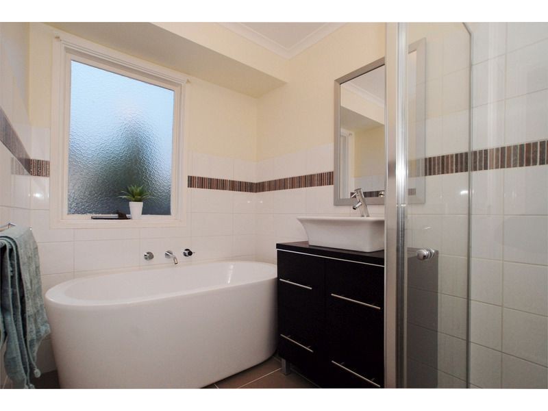 12 Monique Drive, Langwarrin VIC 3910