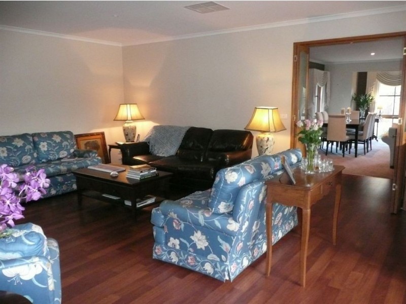 15 Australis Close, Langwarrin VIC 3910