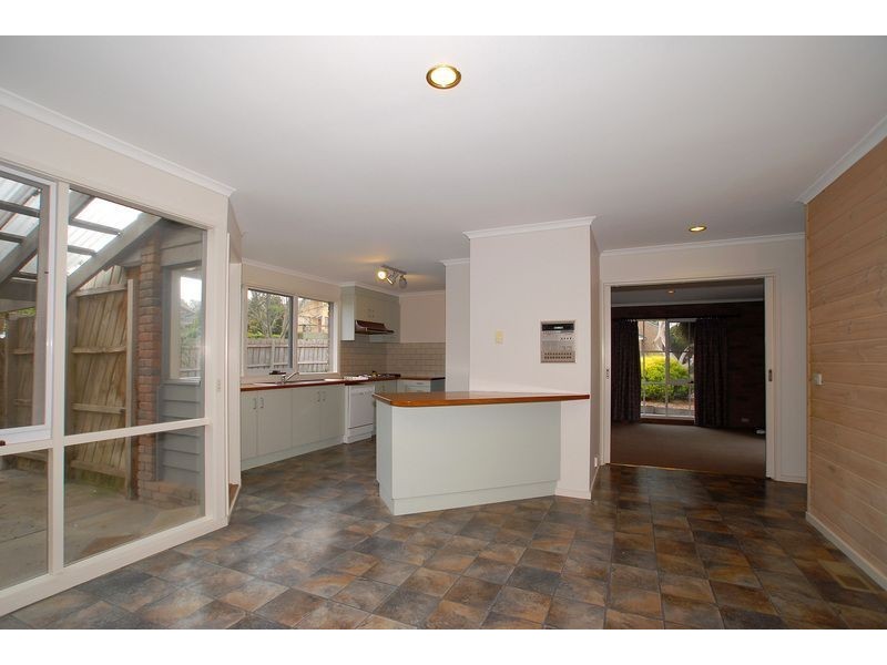 28 Greenacres Court, Langwarrin VIC 3910