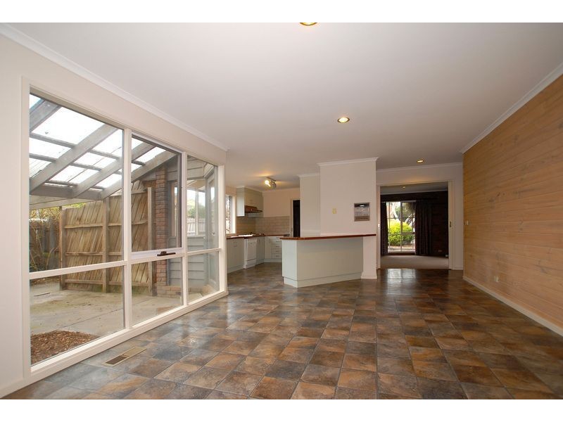 28 Greenacres Court, Langwarrin VIC 3910