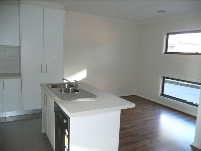 2/53 Culcairn Drive, Frankston South VIC 3199