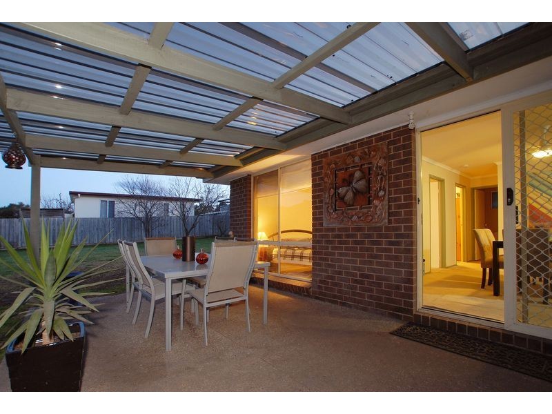 6 Sandra Crt, Langwarrin VIC 3910