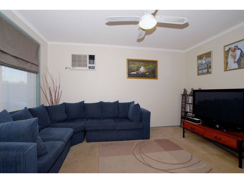 6 Sandra Crt, Langwarrin VIC 3910