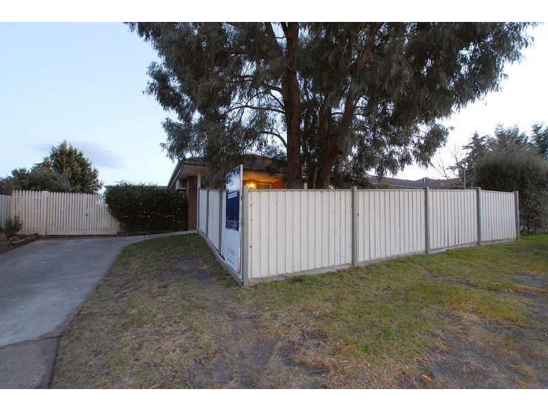 6 Sandra Crt, Langwarrin VIC 3910