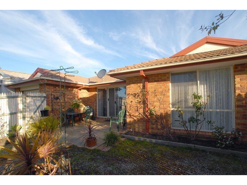 8 Noel Road, Langwarrin VIC 3910