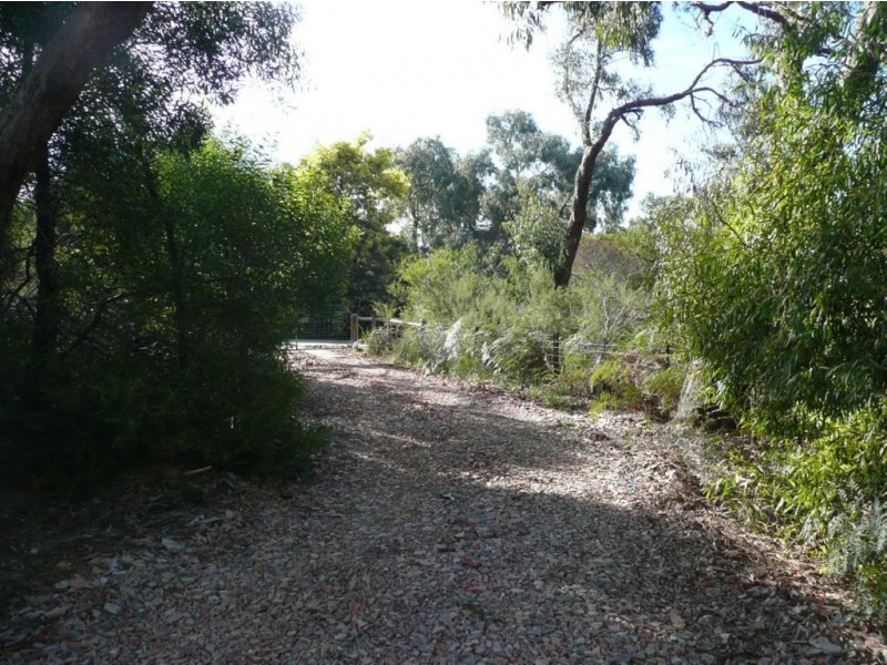 100 Donald Road, Langwarrin VIC 3910