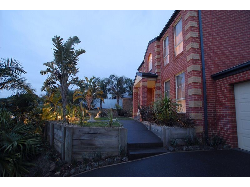 8 Castlehill Rise, Langwarrin VIC 3910