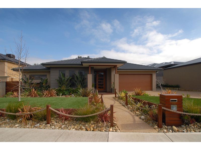 12 Woodrush Drive, Langwarrin VIC 3910