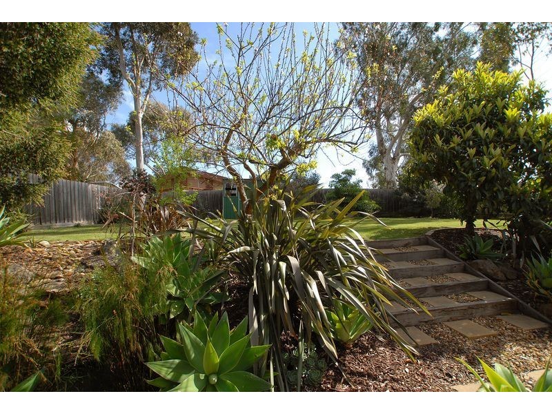 27 Poplar Grove, Langwarrin VIC 3910