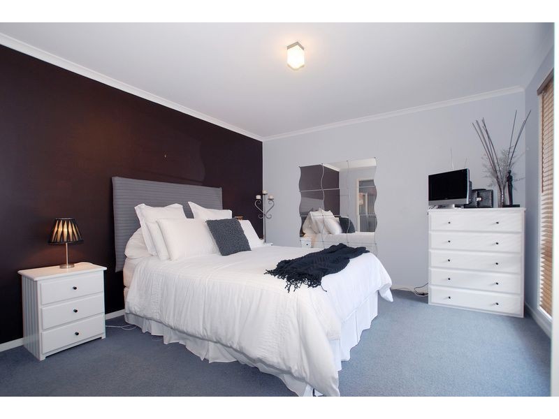 18 Julie Court, Langwarrin VIC 3910