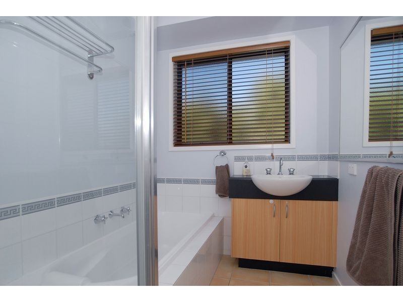 18 Julie Court, Langwarrin VIC 3910