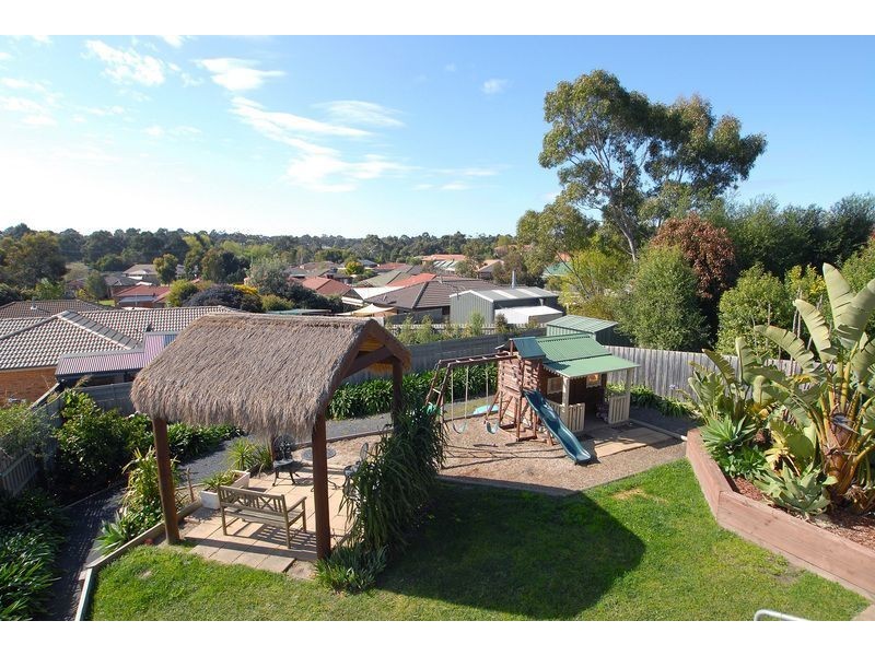 18 Julie Court, Langwarrin VIC 3910