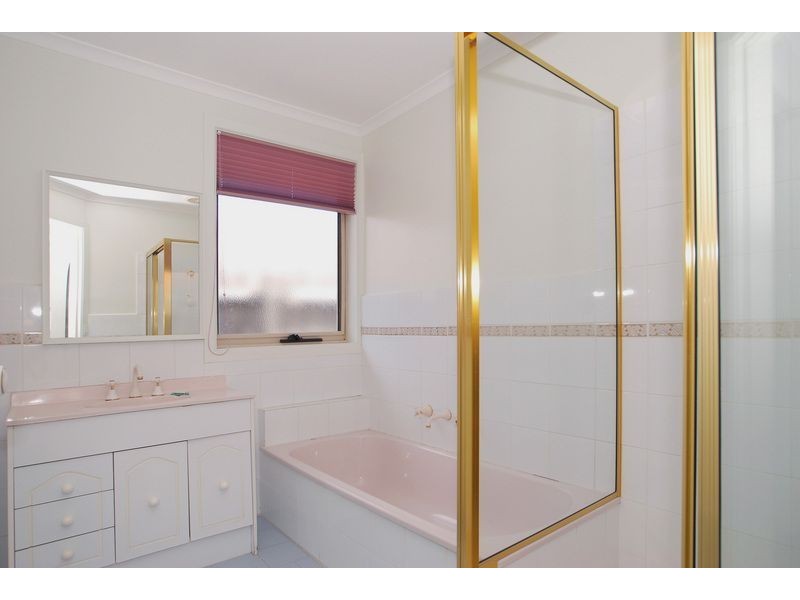 10 Bevnol Road, Langwarrin VIC 3910