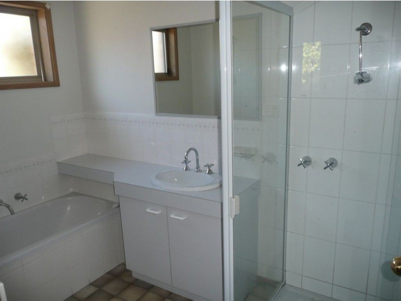 1/9 Meridian Court, Langwarrin VIC 3910