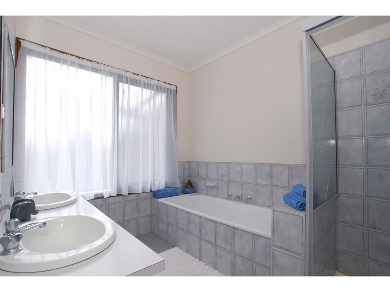 47 Melaleuca Crescent, Langwarrin VIC 3910