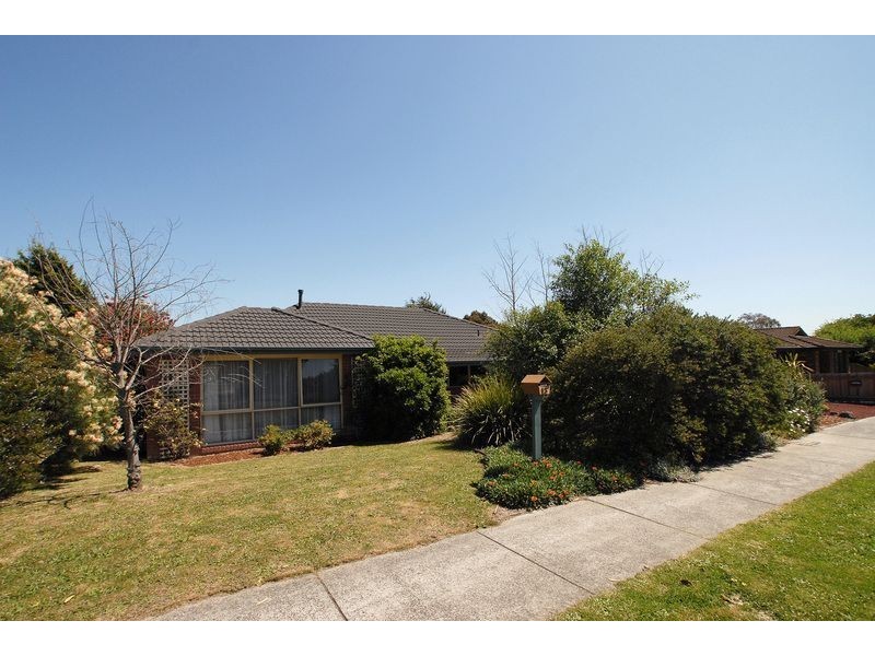 13 Burgess Drive, Langwarrin VIC 3910