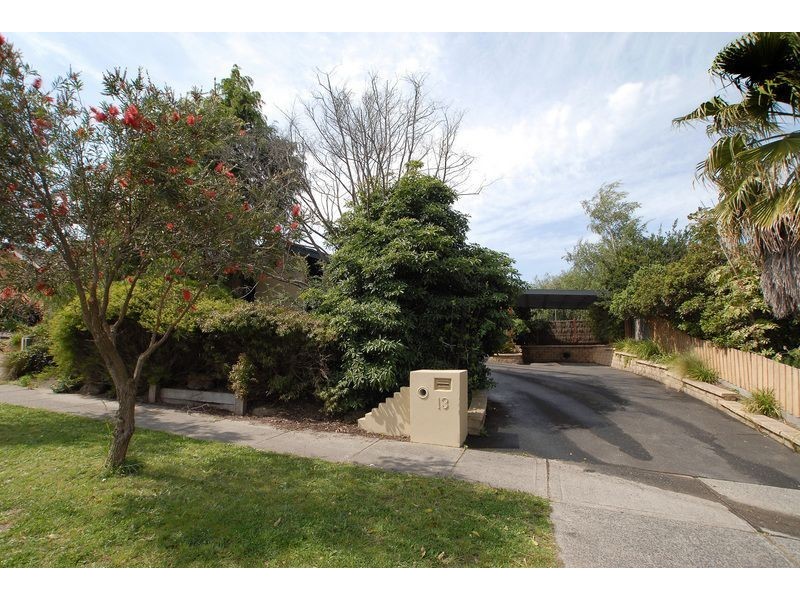 13 Greenacres Court, Langwarrin VIC 3910