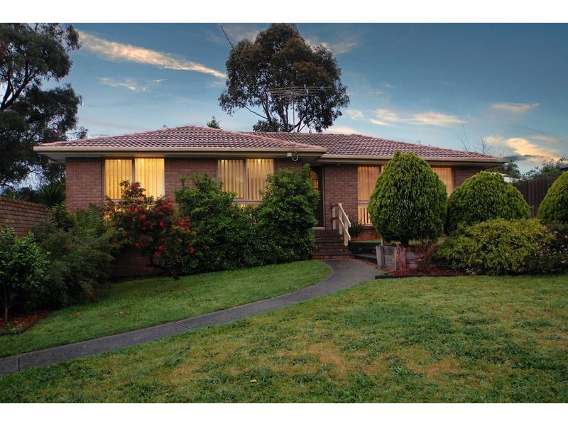 5 Chatswood Avenue, Langwarrin VIC 3910