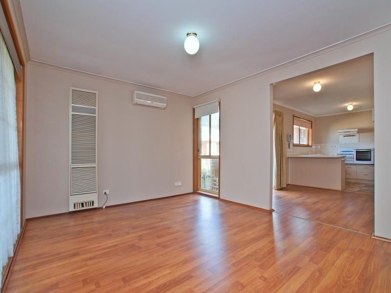 10/10 Lemnian Court, Langwarrin VIC 3910