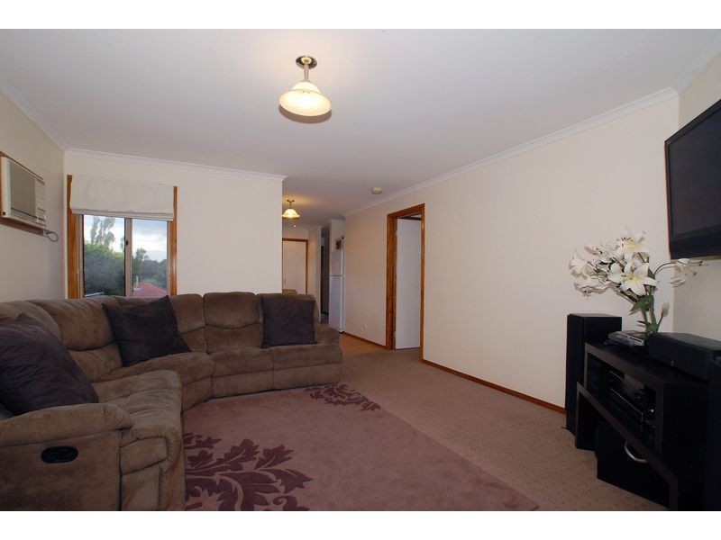 16 Julie Court, Langwarrin VIC 3910
